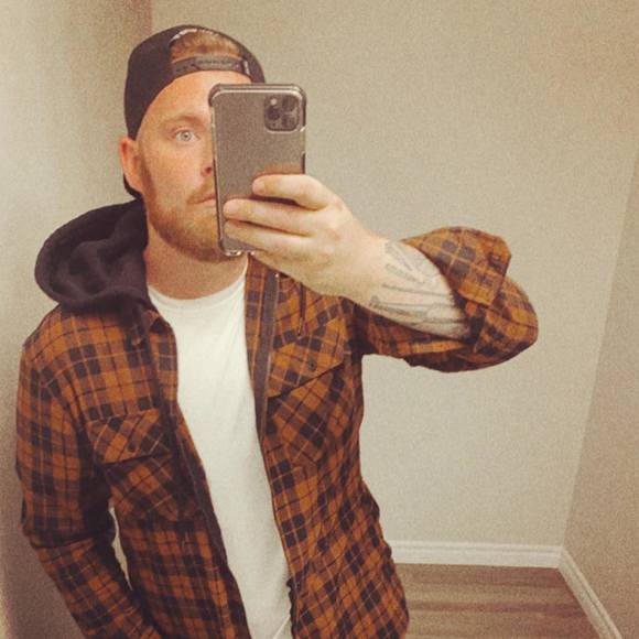 Meet your Posher, Matthew - Picture 1 of 1